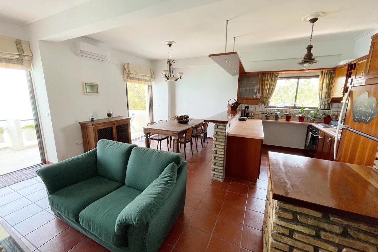 Nerántza Stunning Beachfront Apartment Stratos מראה חיצוני תמונה