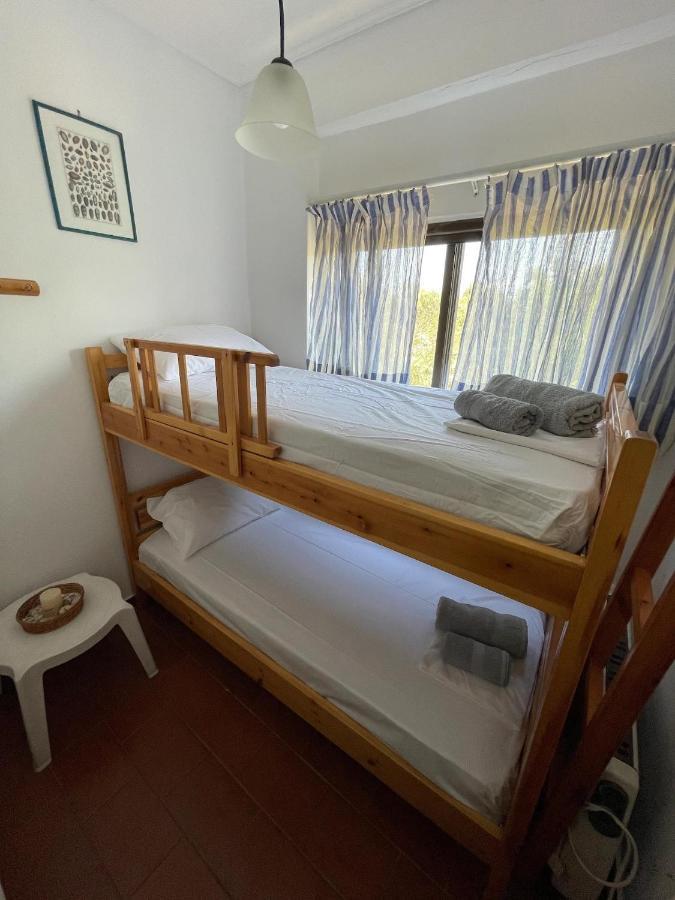 Nerántza Stunning Beachfront Apartment Stratos מראה חיצוני תמונה