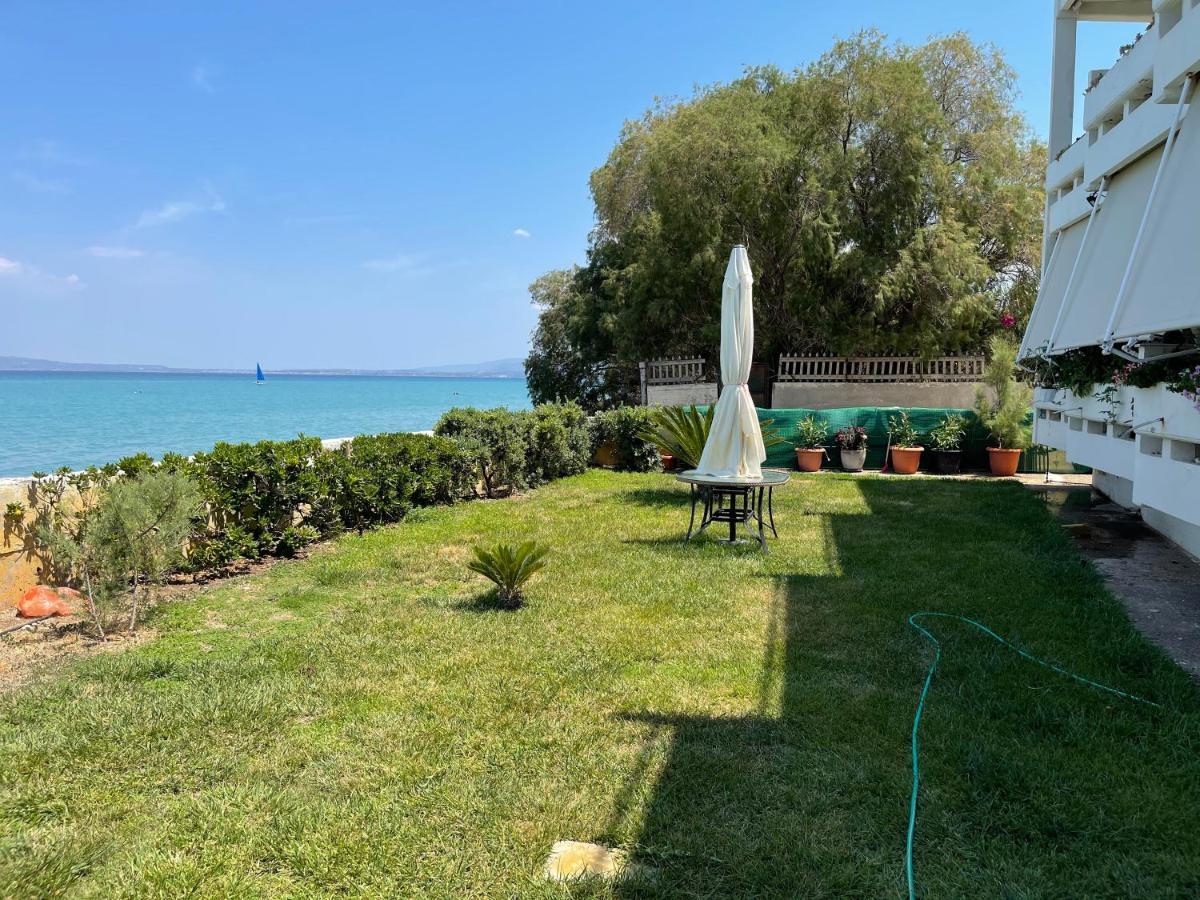 Nerántza Stunning Beachfront Apartment Stratos מראה חיצוני תמונה